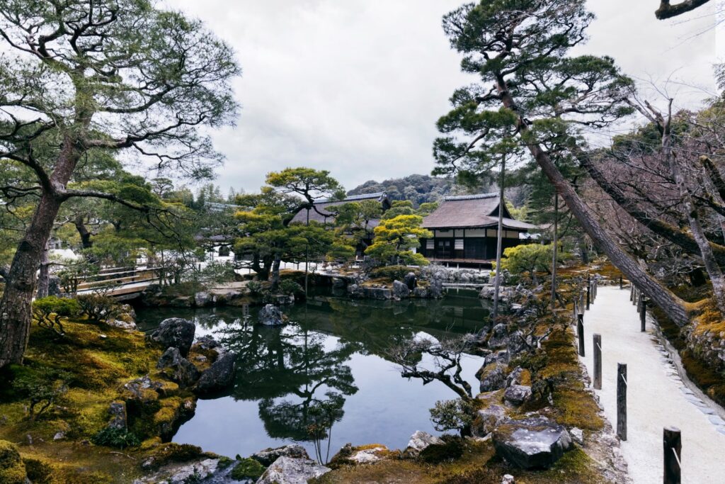 Comment faire un jardin japonais devant sa maison ?